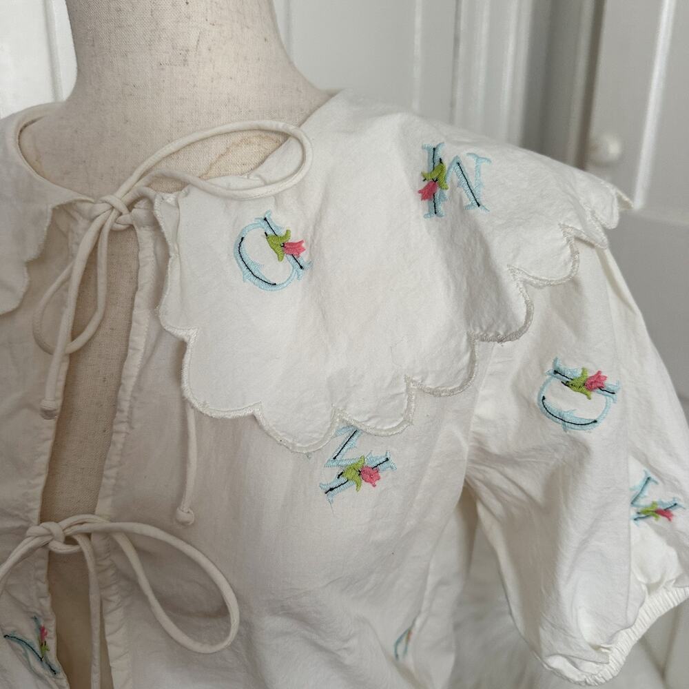 Damson Madder White Floral Collared Tie Top - Picture 3 of 5